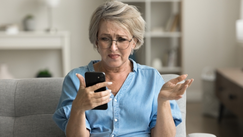 Dureri de cap, vedere încețoșată? Poate fi adenom hipofizar