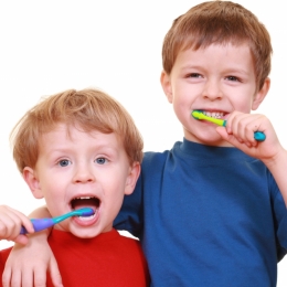 Cât adevăr e în reclamele la pastele de dinţi? 