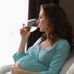 Starea de ebrietate este total interzisă în timpul sarcinii