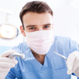 Alegeri la Colegiul Medicilor Dentişti, la Constanţa