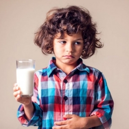 Mulţi copii sunt alergici la proteinele din laptele de vacă. Ce puteţi face