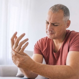 Amorțeala mâinilor şi picioarelor, un simptom pe care să nu-l trataţi cu indiferenţă