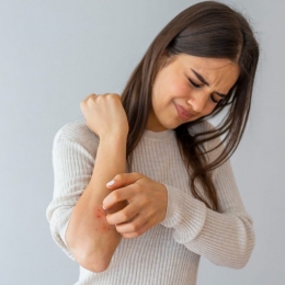 Mare atenţie la arsurile chimice din mediul casnic!