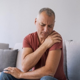 Situații în care este recomandată efectuarea unei artroplastii