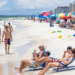 Obsesia pentru o piele bronzată duce la o îmbătrânire prematură a tenului