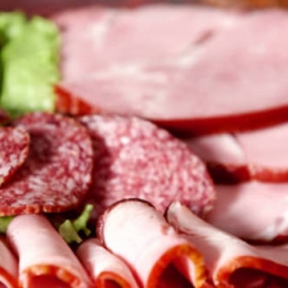 Este oficial! Consumul de carne procesată provoacă apariția cancerului