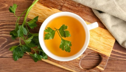 Ceaiul de pătrunjel. Beneficii pentru sănătate și contraindicații