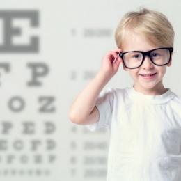 Disconfortul ocular la copil poate însemna că are conjunctivită