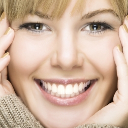 Dinţi perfecţi şi zâmbet de invidiat? Iată soluţiile