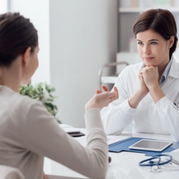 Atenţie la endometrioză! Boala poate fi confundată cu alte afecţiuni