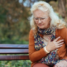 Flutterul atrial poate provoca slăbiciune, amețeală și palpitații