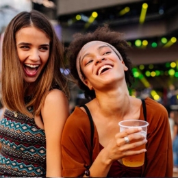 Consumul de alcool, extrem de nociv la persoanele tinere