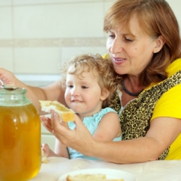 Mierea, interzisă copiilor până la un an. Poate provoca o boală devastatoare