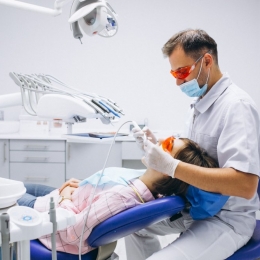 Cât de des trebuie să mergem la dentist. 