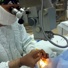 Tratament inovator ce previne pierderea vederii, în Clinica 