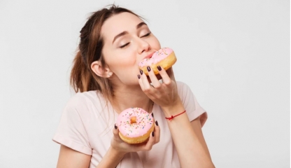 De ce tânjim după zahăr? Carențele nutriționale care ne sabotează