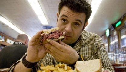 Nu vă privați organismul de proteine, considerate combustibilul esențial al vieții