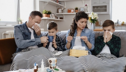 Nu tratați cu superficialitate răcelile prelungite! Mergeți la medic!