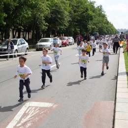 Copiii cu autism îşi depăşesc limitele! Aleargă la Semimaratonul Bucureşti