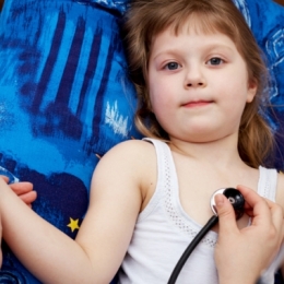 Atenţie mare la copiii cu alergii! Dacă sesizaţi semne de şoc anafilactic, sunaţi urgent la 112
