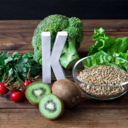 Deficitul de vitamina K poate fi răspunsul la numeroase întrebări pe care vi le puneți