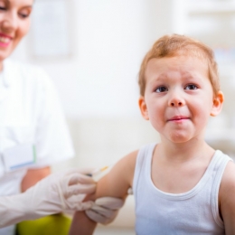 Cât mai ajunge vaccinul antirujeolic de la Ministerul Sănătăţii şi care este situaţia în maternităţi