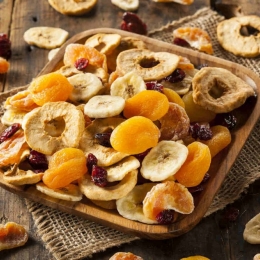 Fructele uscate conțin vitamine și minerale din belșug