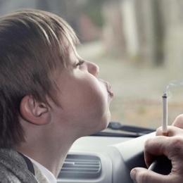 Când fumezi într-un spaţiu închis, e ca şi cum ai fuma non-stop. "Ştiu că ţigara face rău, dar îmi asum"