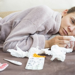 Afecţiuni de sezon. Gripa ne dă târcoale: simptome şi cum putem scăpa de ea
