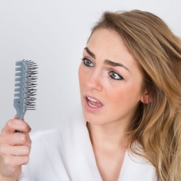 Lipsa de vitamine sau minerale afectează părul şi unghiile