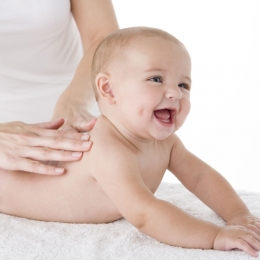 Beneficii şi contraindicaţii ale masajului pediatric
