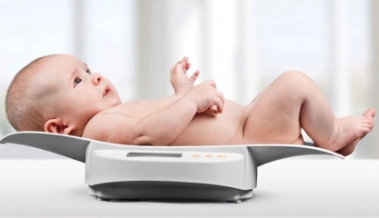 Graficele de creștere ale copiilor urmăresc mai mulţi parametri