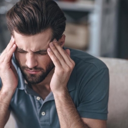 Suplimentele de vitamina B2 și magneziu previn migrenele
