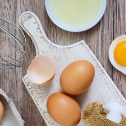 Ouăle, alimente sănătoase doar dacă le consumăm cu limită