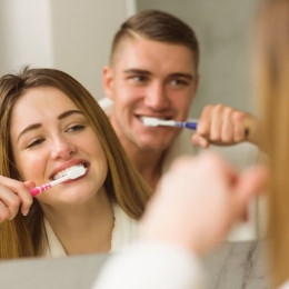 Schimbarea periuţei de dinţi, recomandată după răceli şi gripe