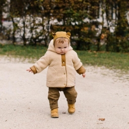 Copilul are picioarele arc? Cum se corectează mersul