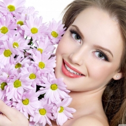 Riduri, cearcăne? Iată cum puteți masca semnele trecerii timpului