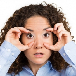 V-au căzut pleoapele? Albușul de ou vă ajută