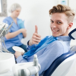 Detartrajul şi periajul profesional, necesare pentru prevenirea problemelor dentare