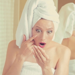 Pungile de sub ochi apar și din cauza stresului