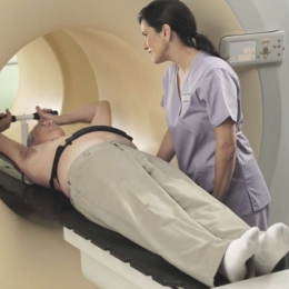 Bolnavii de cancer din Constanţa vor beneficia de radioterapie la 