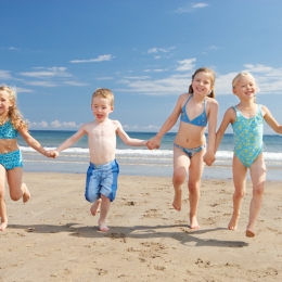 Soarele poate fi un duşman extrem de periculos. Fiţi atenţi când vă expuneţi!