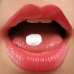 Aspirina, interzisă înainte de vizita la dentist