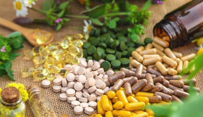 Aveți grijă ce suplimente luați după 50 de ani! Ce trebuie să evitați pentru sănătatea voastră