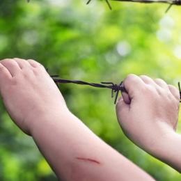 Din ce cauză apare tetanosul şi cum se manifestă