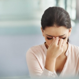 Trataţi eficient migrenele! Nu aşteptaţi ca durerea să treacă de la sine