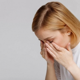 Nu ignorați simptomele conjunctivitei! Mergeți la medic!