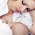 Beneficiile alăptării, pentru mamă şi bebeluş