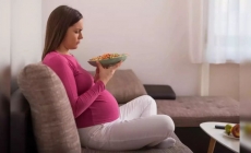 Ce alimente sunt nocive în dieta femeilor însărcinate