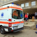 Ambulanţa, chemată de deprimaţi, pentru dureri de dinţi sau de şomeri ca să nu plătească asistenţa medicală